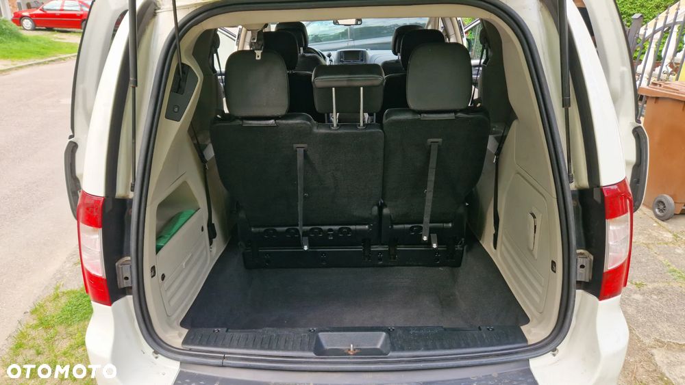 Chrysler Town & Country 3.6 Touring - 20