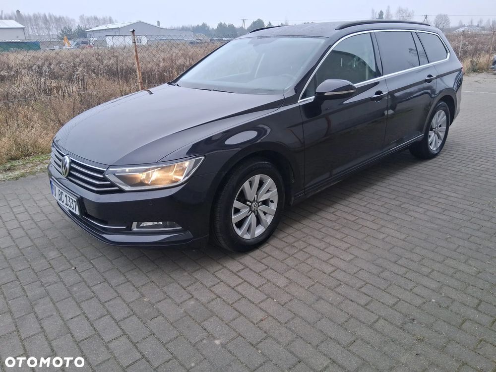 Volkswagen Passat 2.0 TDI (BlueMotion Technology) Trendline - 4