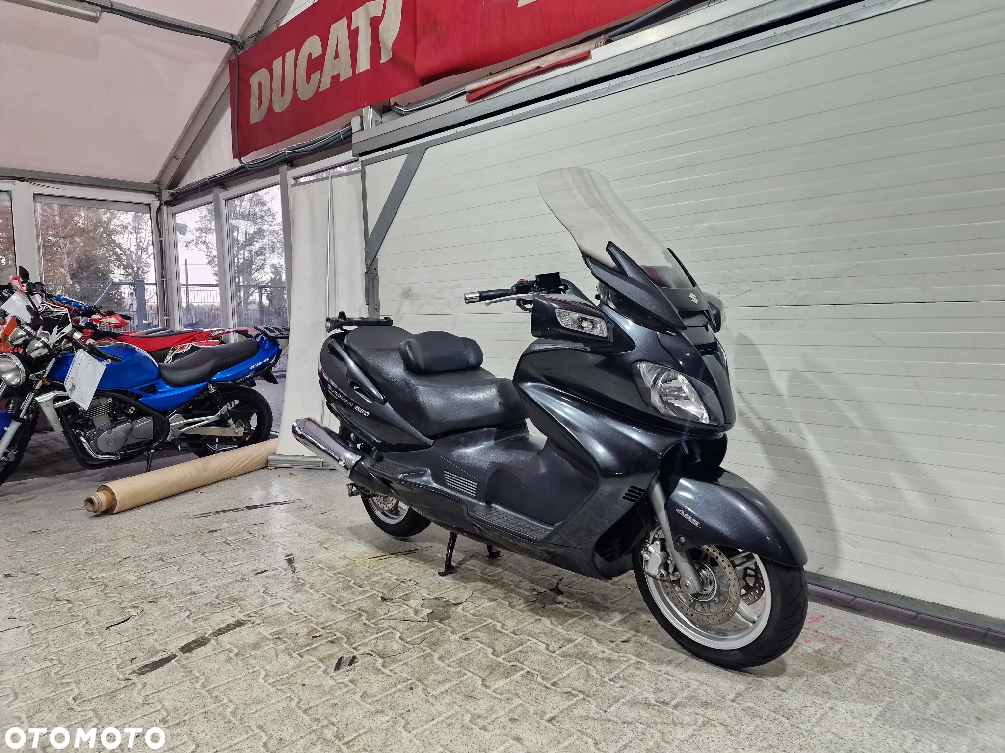 Suzuki Burgman - 5