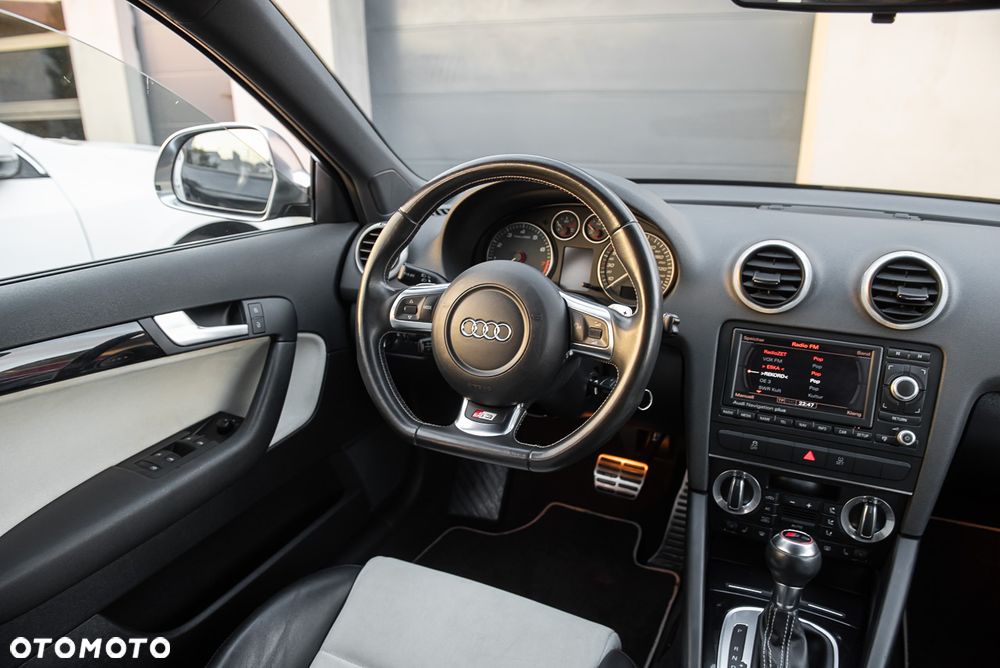 Audi S3 Sportback S tronic - 16