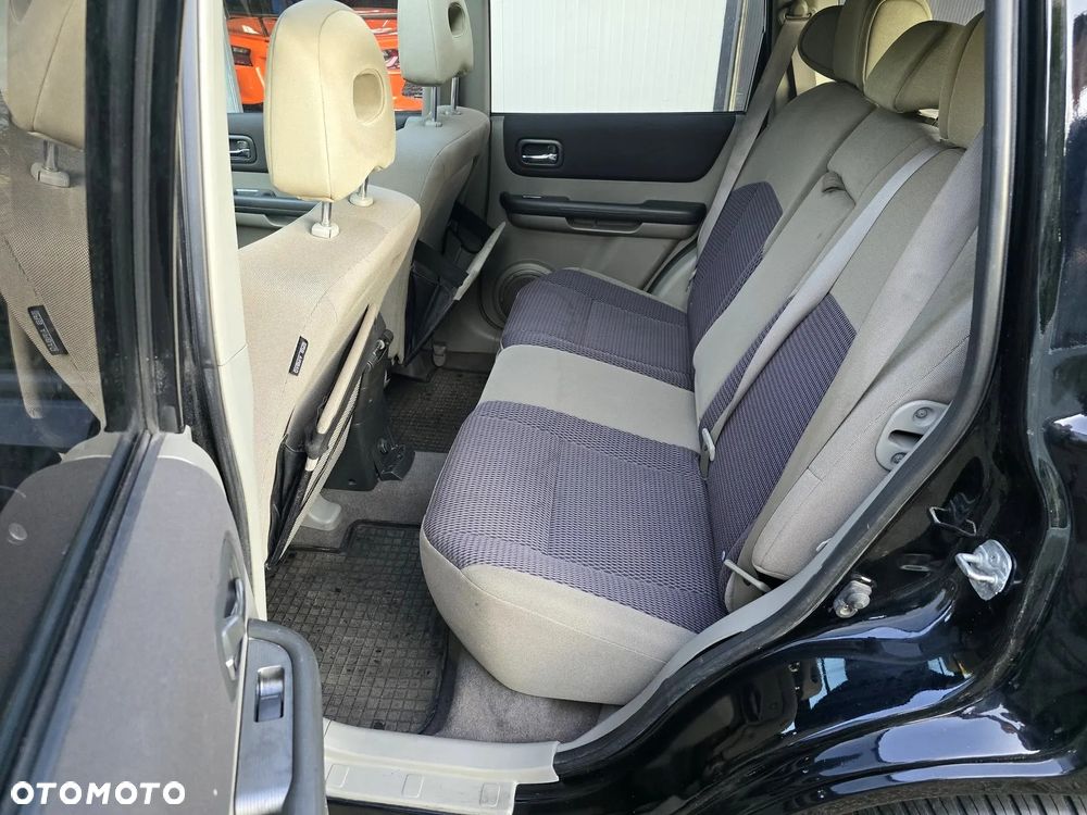 Nissan X-Trail - 8