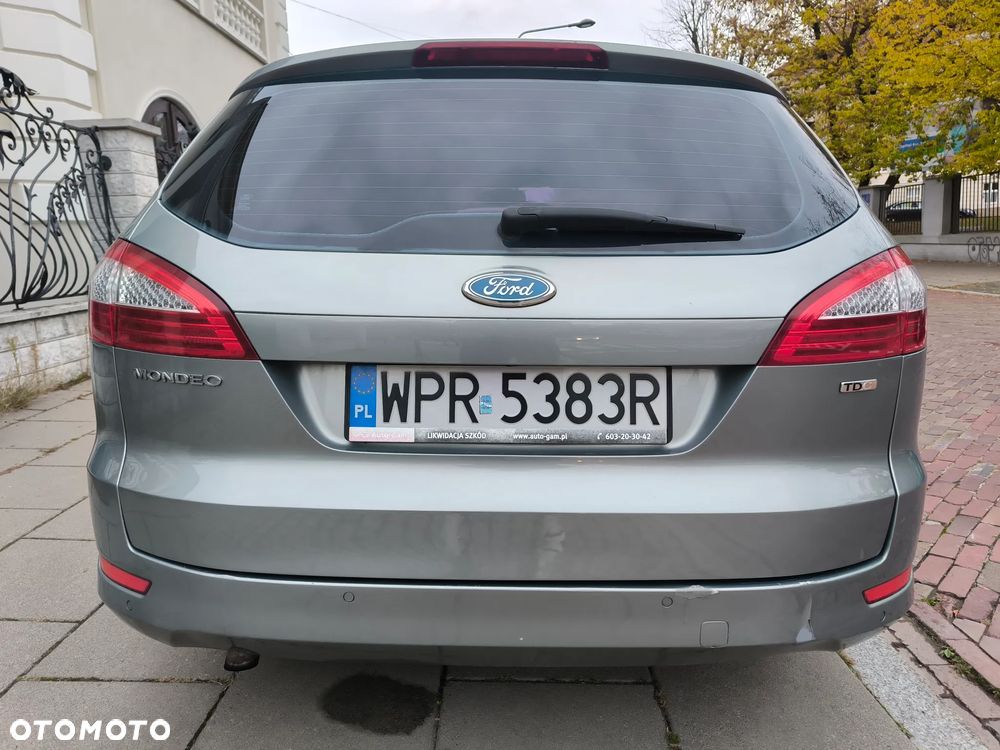 Ford Mondeo 2.0 TDCI Champions Edition - 10