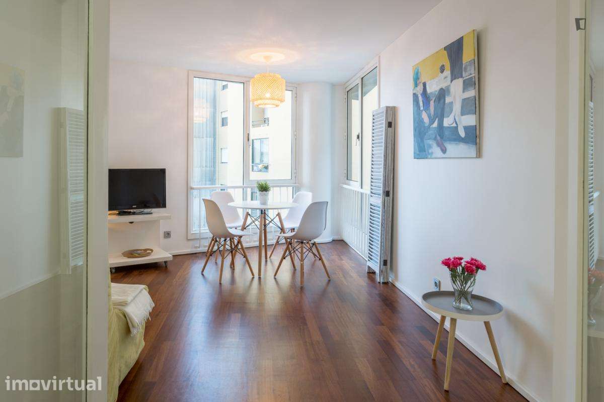 Apartamento com 1 quartos - localizado em Matosinhos Porto - Grande imagem: 2/16
