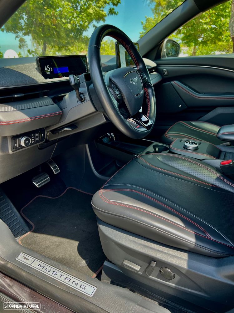 Ford Mustang Mach-E AWD PREMIUM - 16