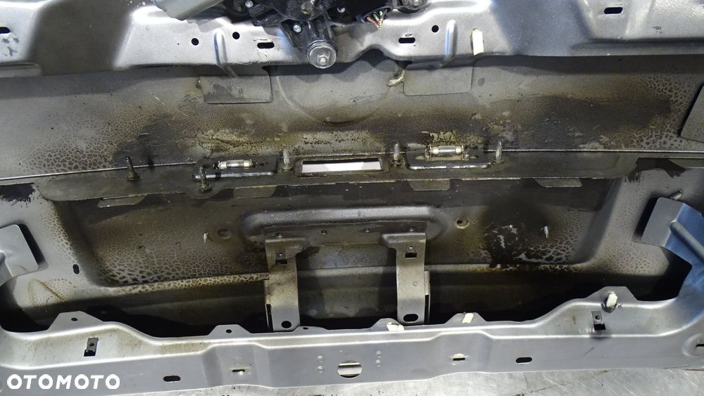 KLAPA TYŁ BAGAŻNIKA VOLKSWAGEN TOURAN 1.9TDI - 21