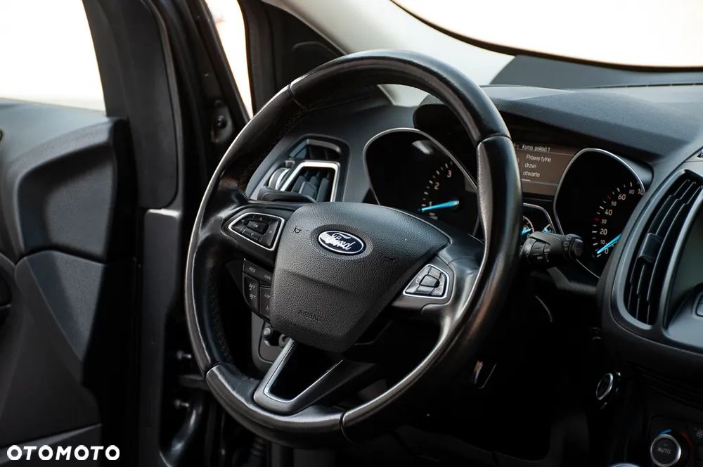 Ford Kuga 1.5 EcoBoost 2x4 Cool & Connect - 28