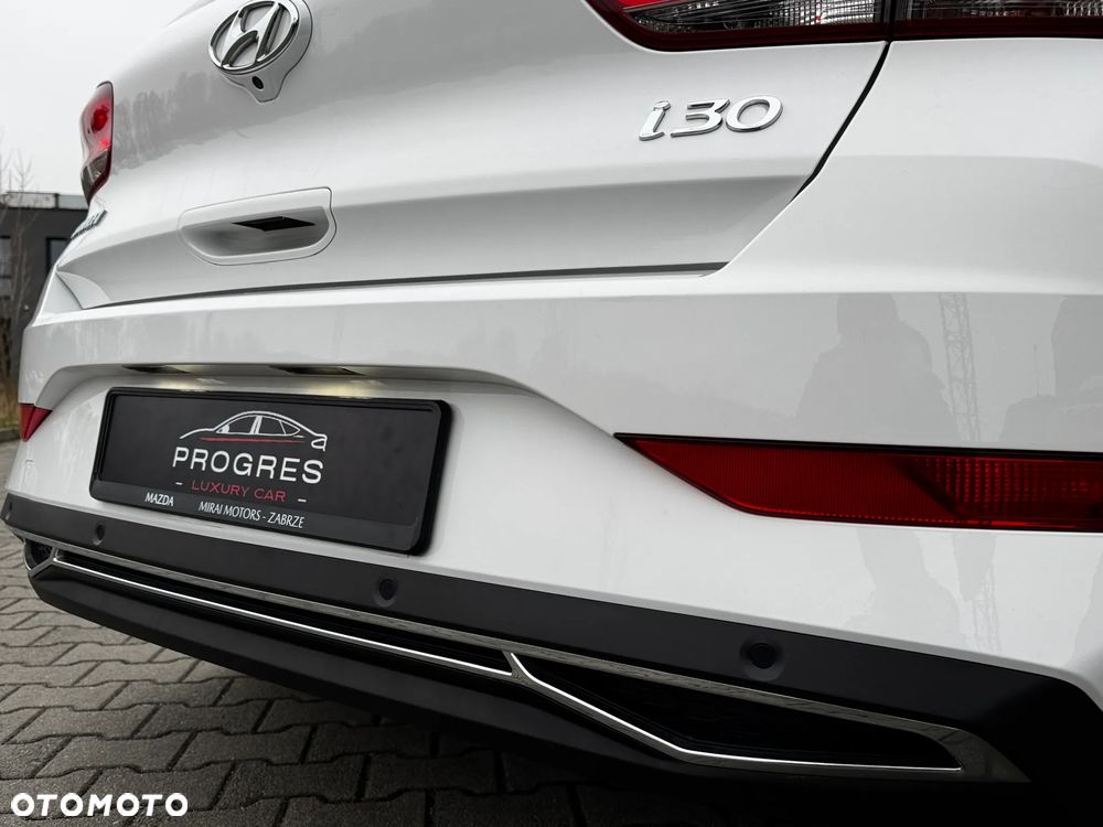 Hyundai i30 1.5 DPI Smart - 10