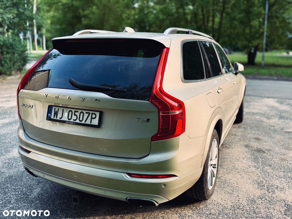 Volvo XC 90 - 3