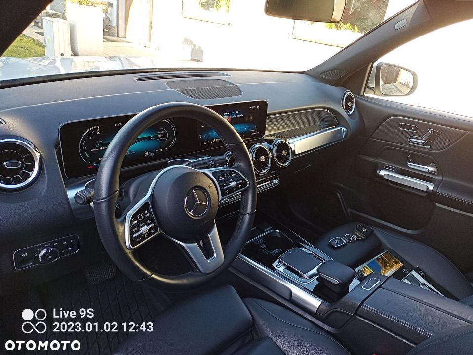 Mercedes-Benz GLB 250 4-Matic 8G-DCT - 12