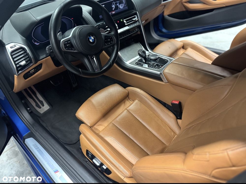 BMW Seria 8 840i - 16