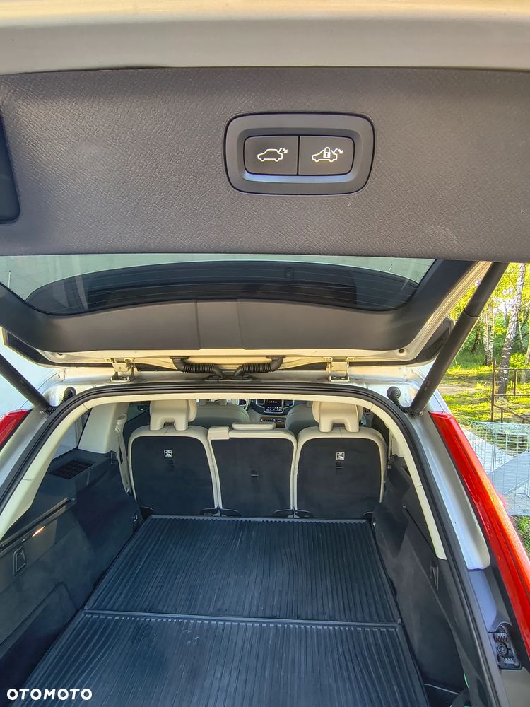 Volvo XC 90 D5 AWD Inscription - 17