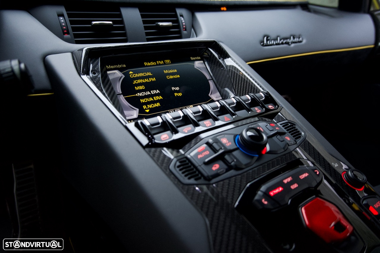 Lamborghini Aventador SVJ - 36