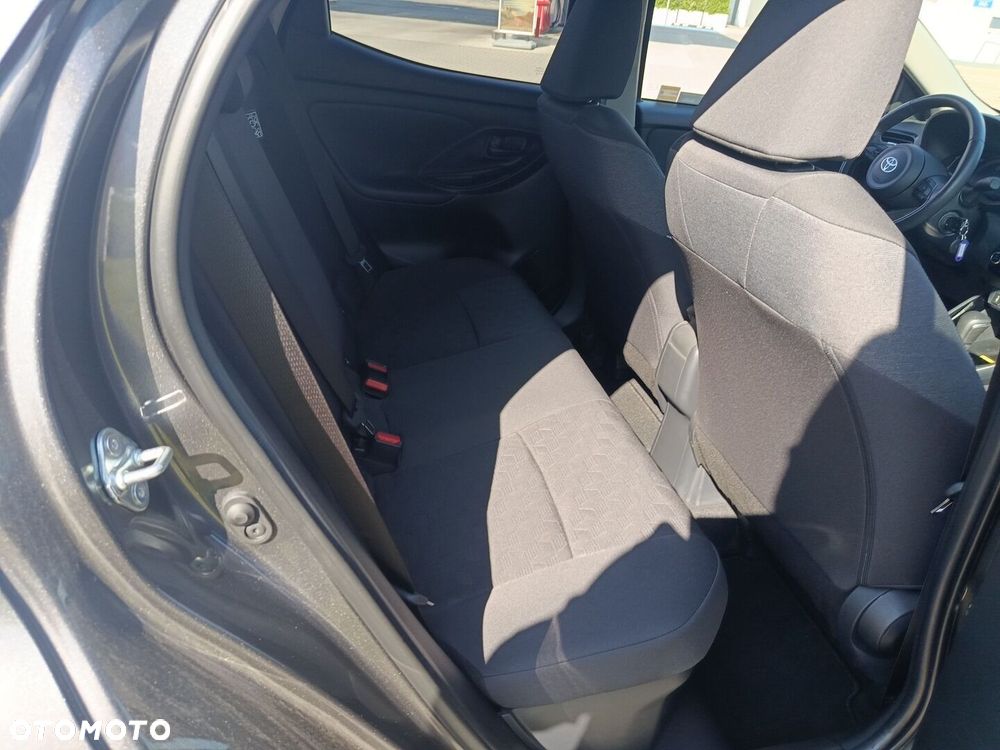 Toyota Yaris Hybrid 1.5 Style - 10