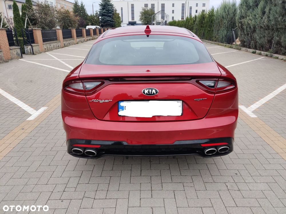 Kia Stinger - 9