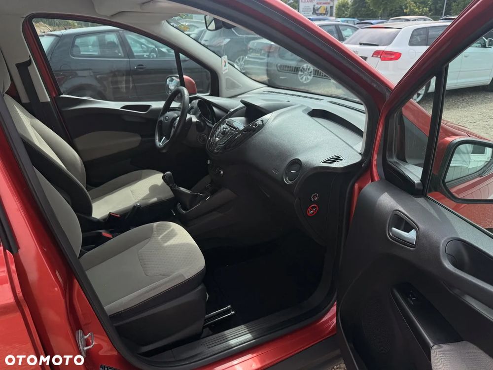 Ford Tourneo Courier 1.0 EcoBoost Ambiente - 22
