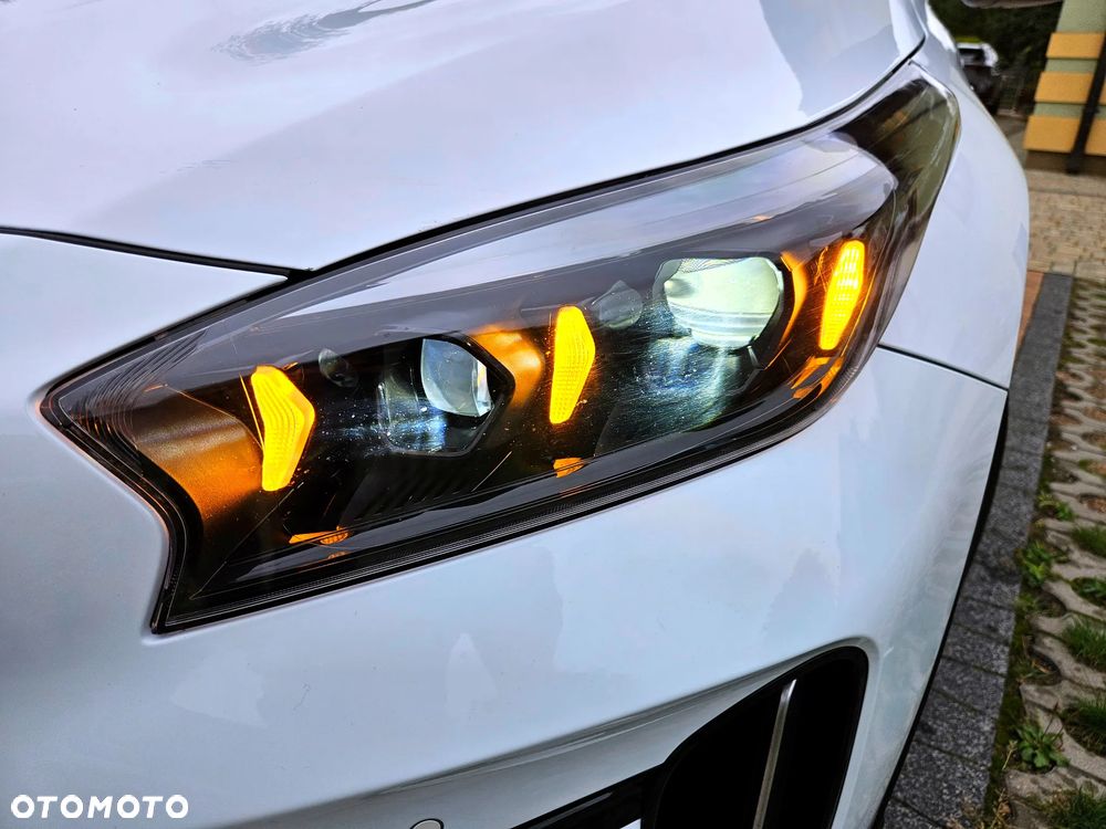 Kia XCeed 1.6 T-GDI L Business Line DCT - 14