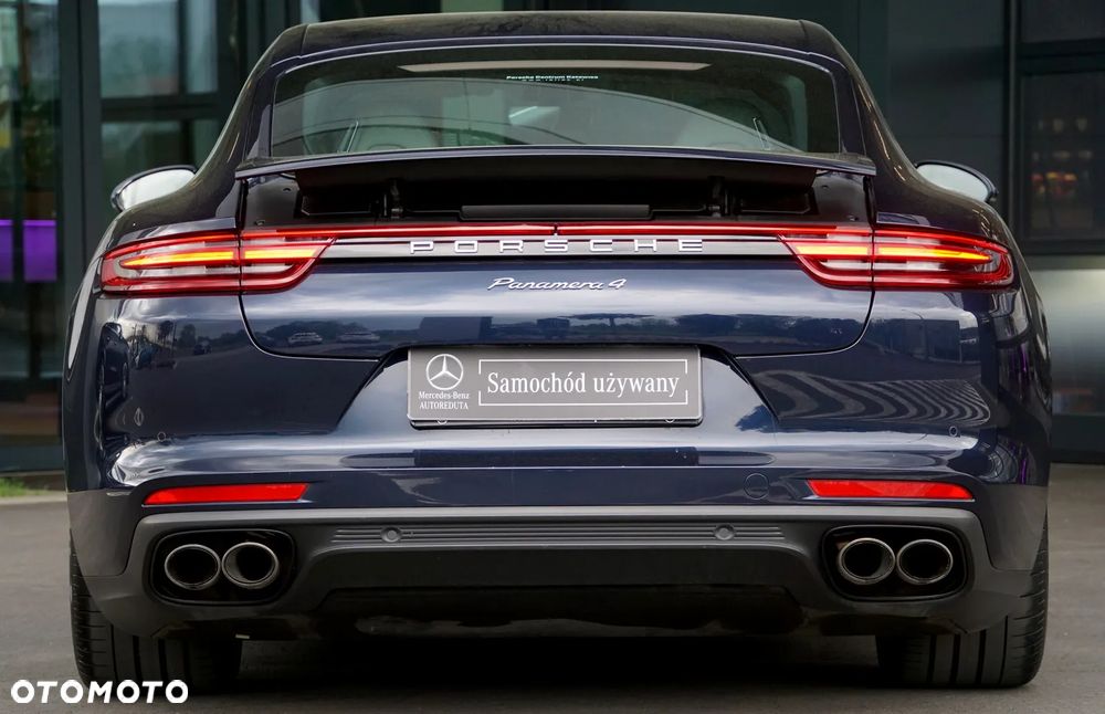 Porsche Panamera 4 - 6