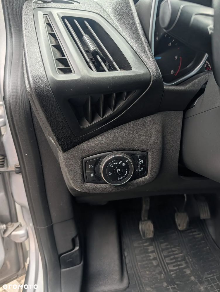 Ford Transit Connect - 32