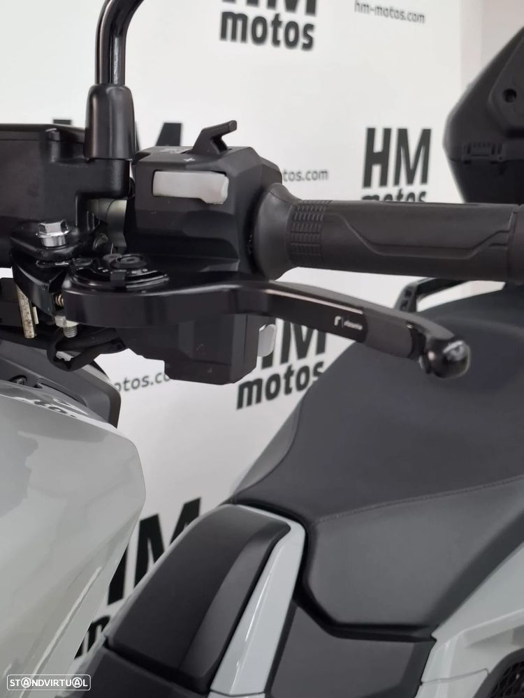 Honda X-ADV 750 - 22