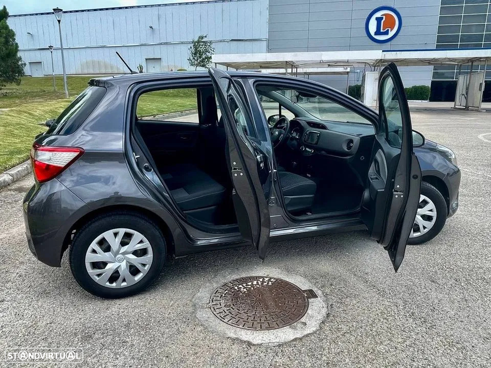 Toyota Yaris 1.5 HSD Exclusive - 3
