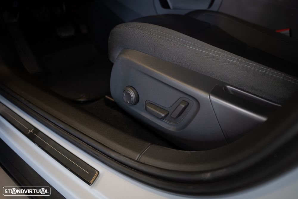 Polestar 2 Long Range 82 kWh Plus - 28
