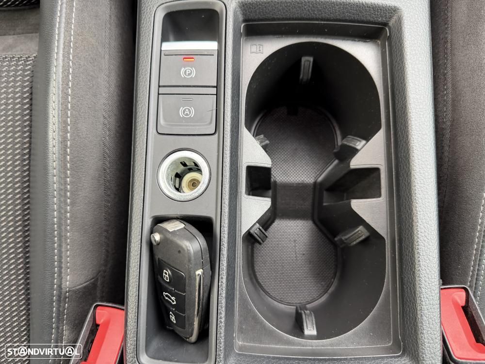 Audi Q3 Sportback 45 TFSIe S line S tronic - 29