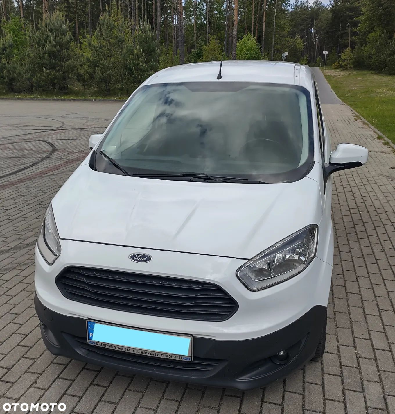Ford Transit Courier - 1
