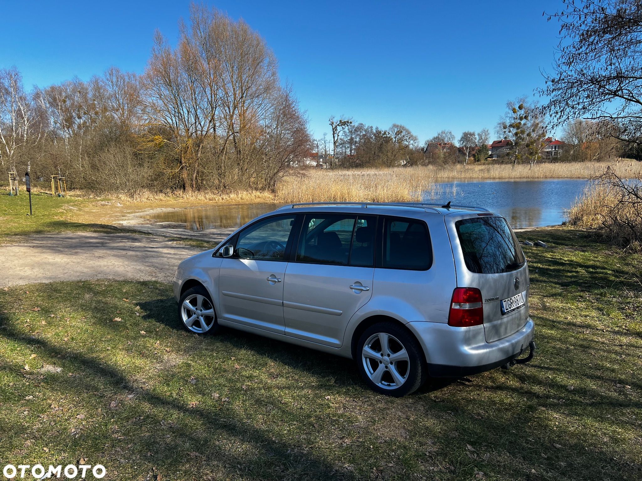 Volkswagen Touran 2.0 TDI Trendline - 1