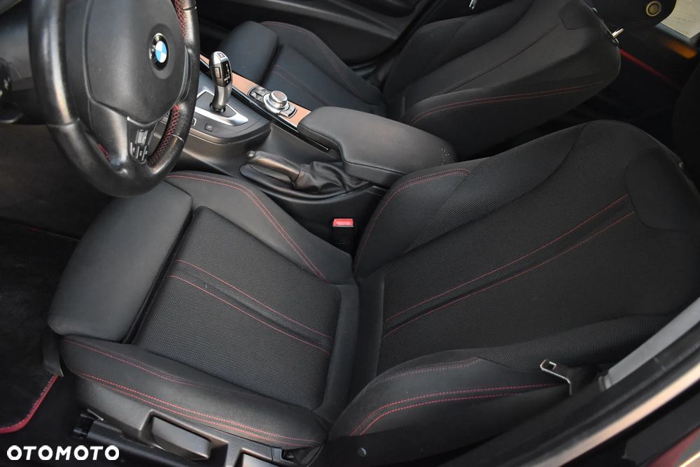 BMW Seria 3 320d Sport Line - 16