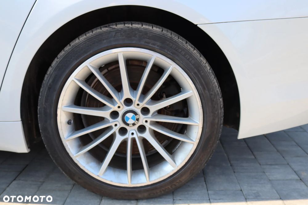 BMW Seria 7 750Li - 22