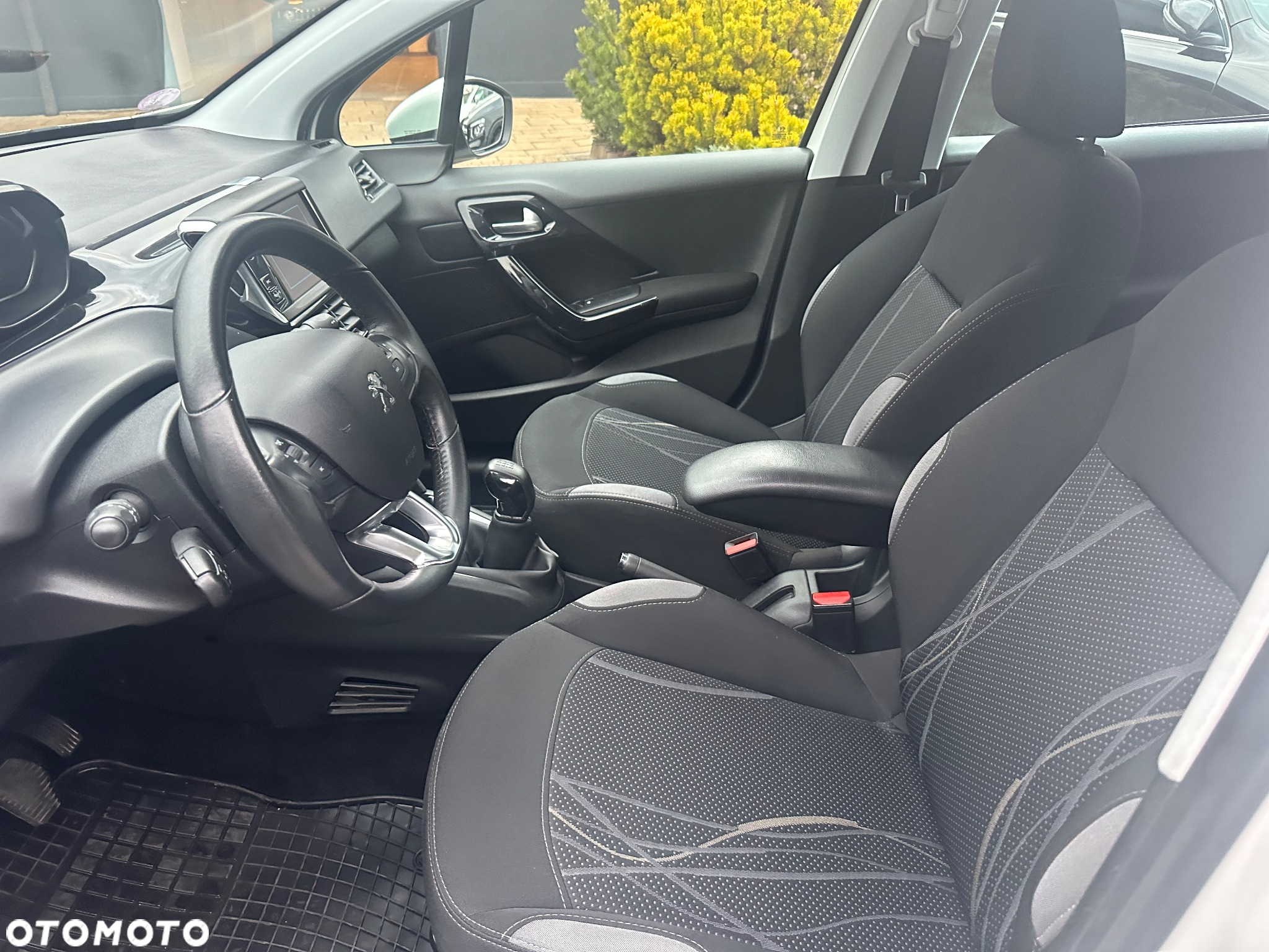 Peugeot 208 PureTech 82 Start & Stop Active - 12