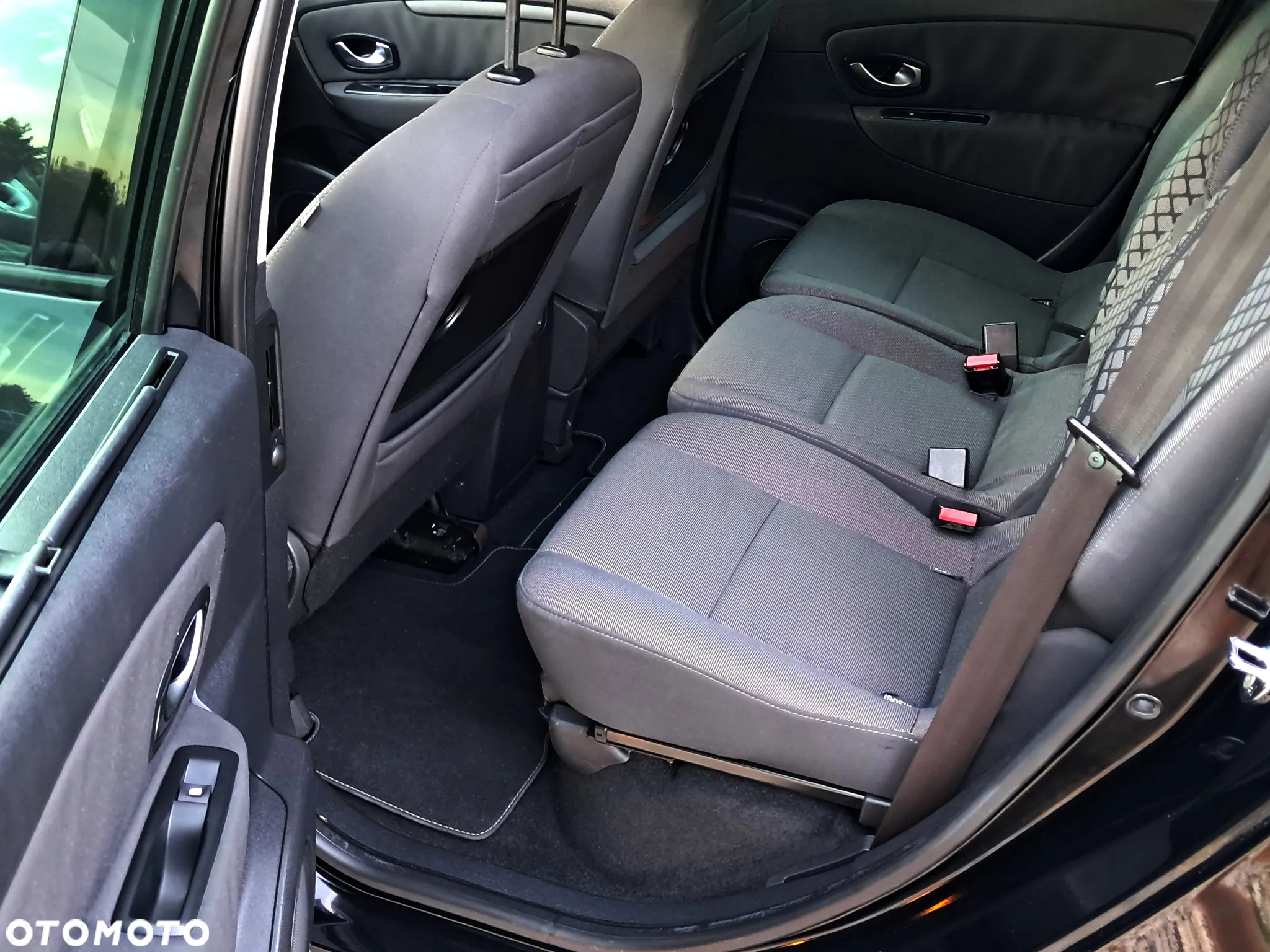 Renault Scenic 1.6 16V 110 Dynamique - 16