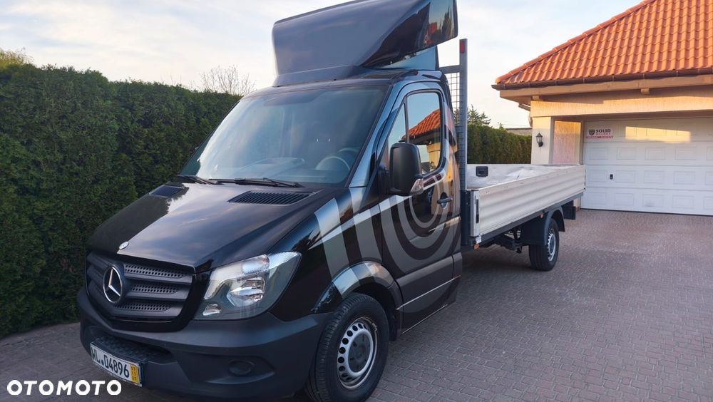 Mercedes-Benz Sprinter - 1