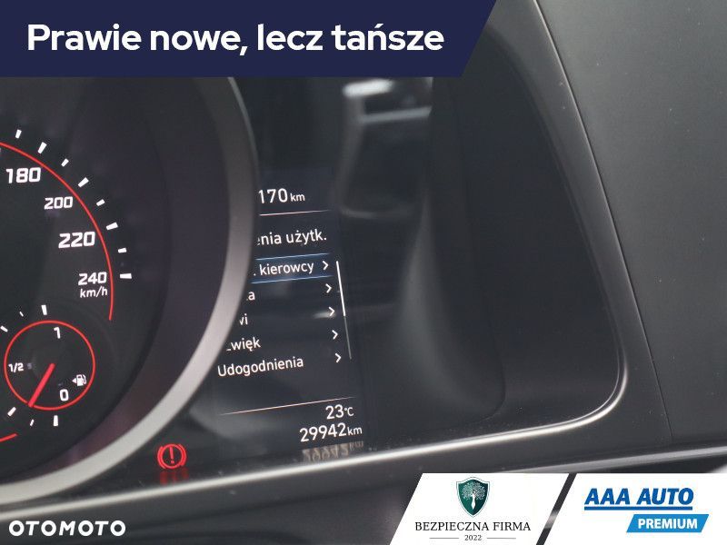 Hyundai Elantra - 12