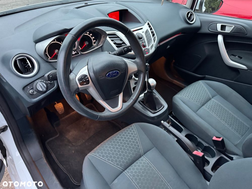Ford Fiesta 1.25 Champions Edition - 5
