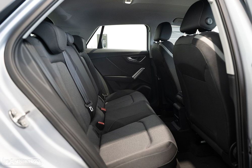 Audi Q2 30 TFSI SE Business - 19