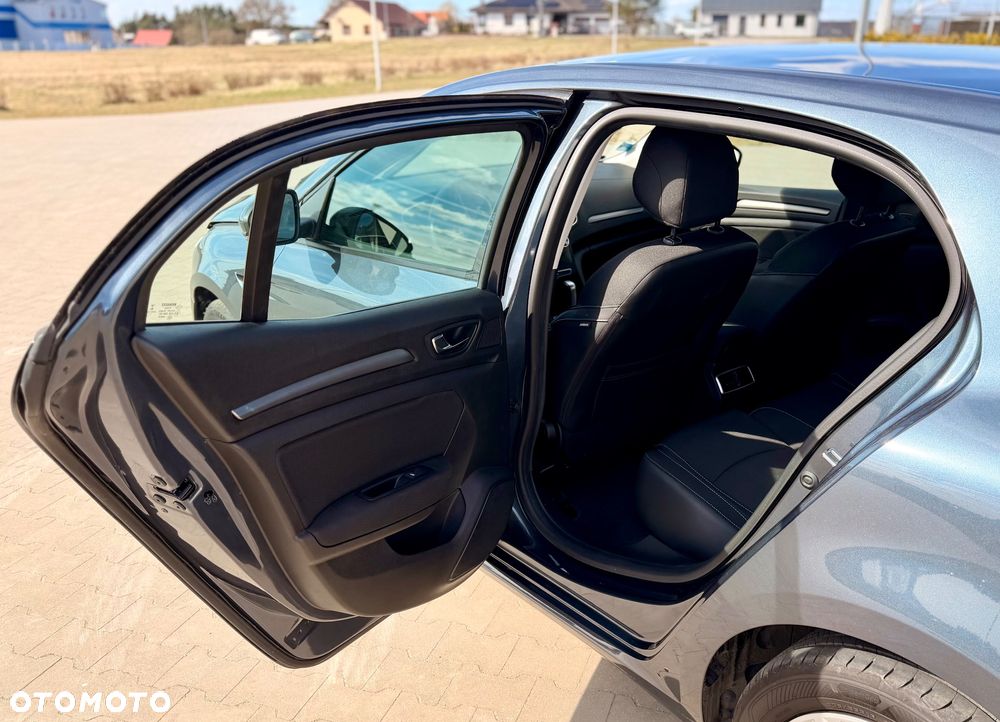 Renault Megane BLUE dCi 115 EDC INTENS - 10