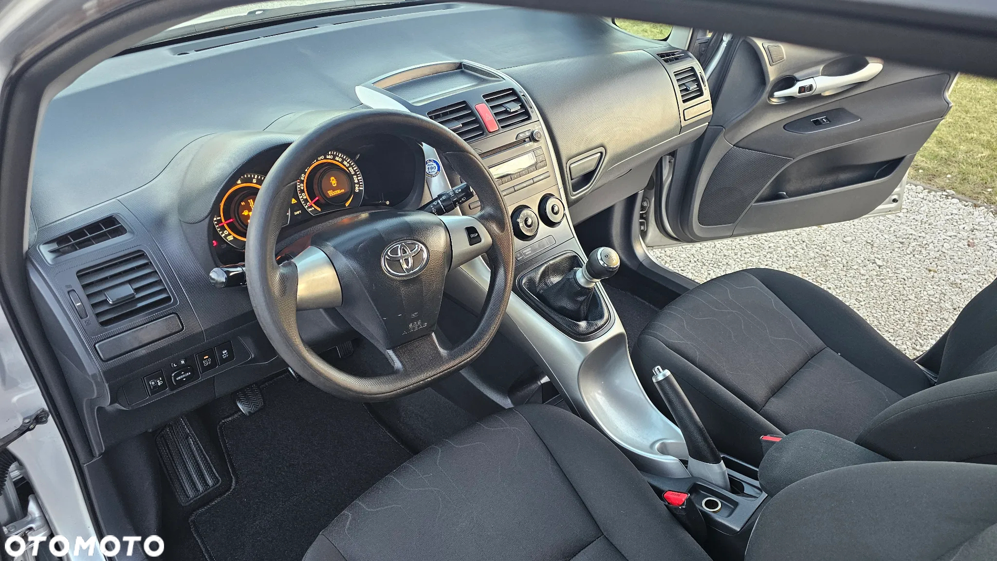 Toyota Auris 1.33 Dual-VVT-i Edition - 12