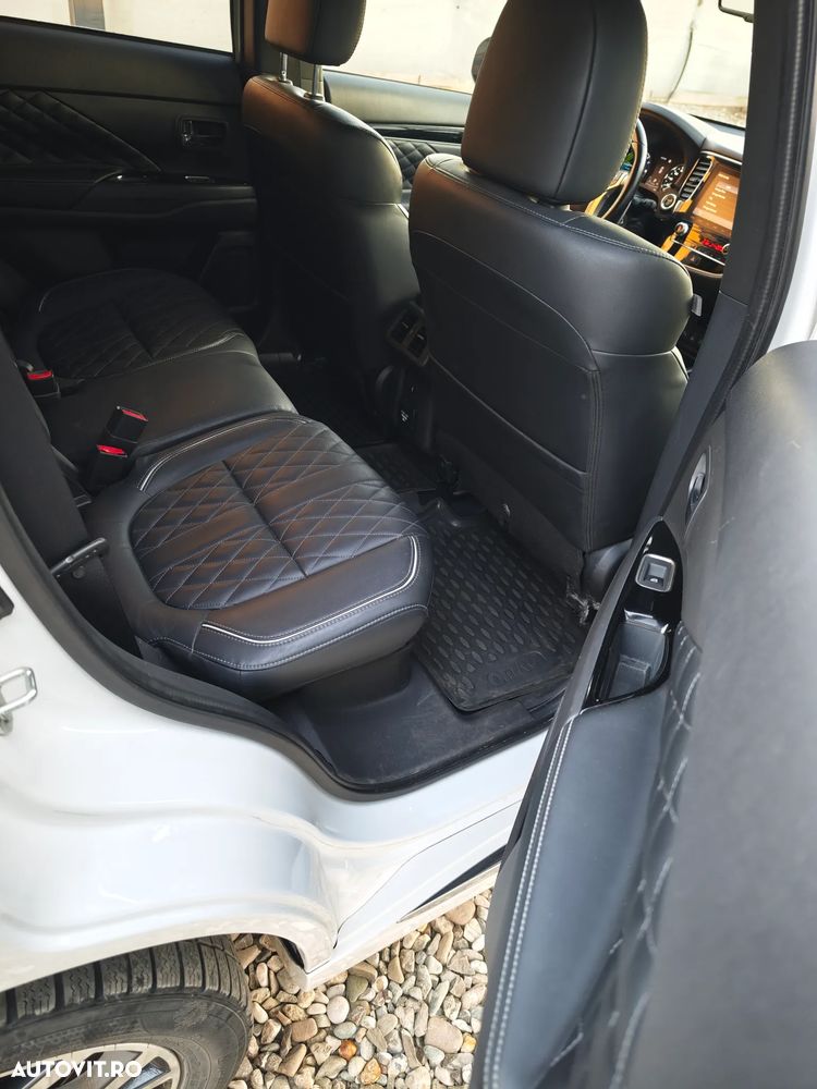 Mitsubishi Outlander 2.4 4WD Spirit+ - 13