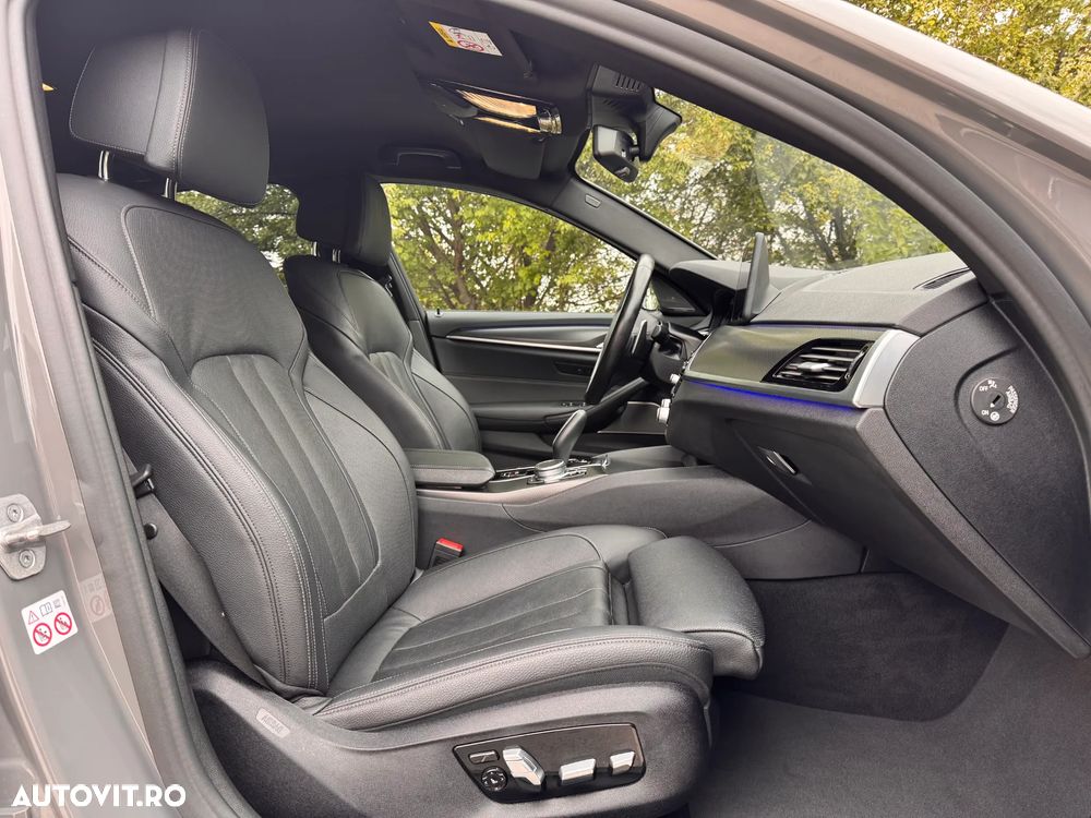 BMW Seria 5 520d Aut. M Sport Edition - 12