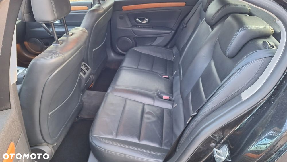 Renault Laguna 2.0 dCi FAP Initiale - 11