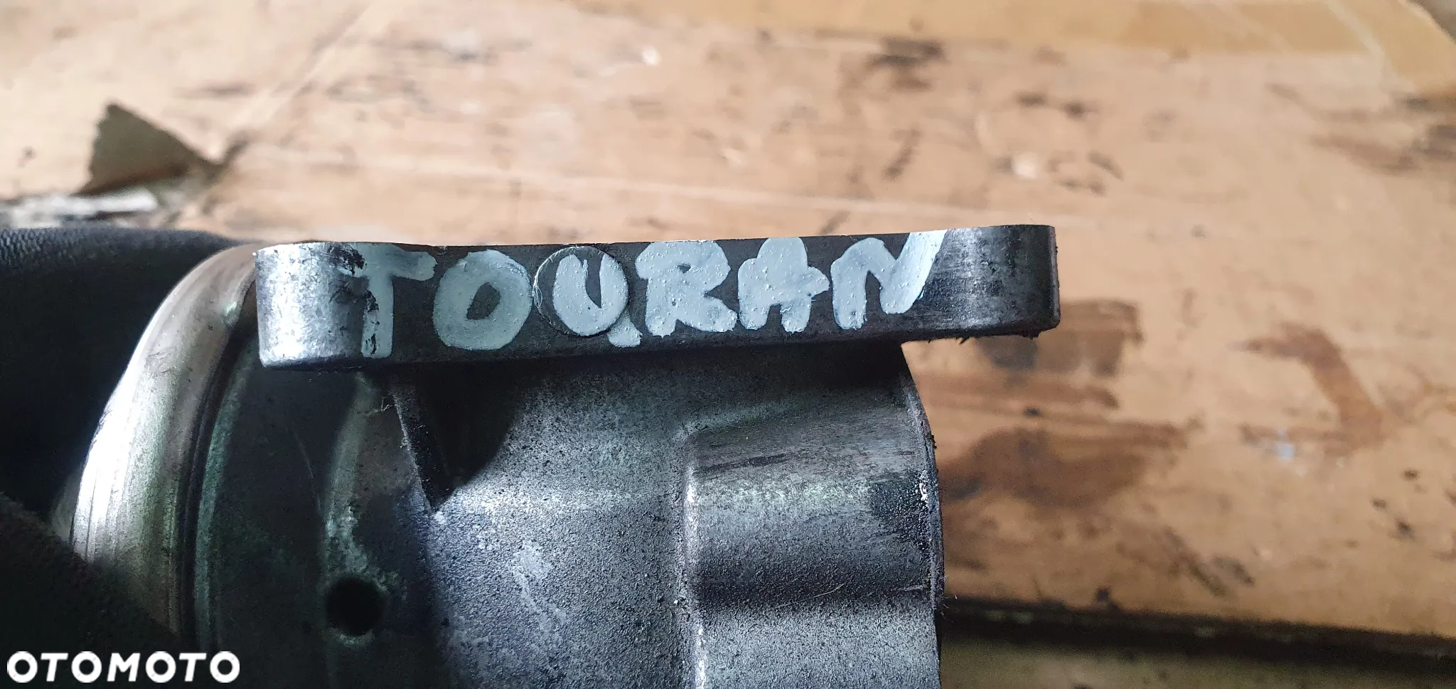 Zawór EGR VW Touran 1.9 TDI 038131501S 038129637D - 10