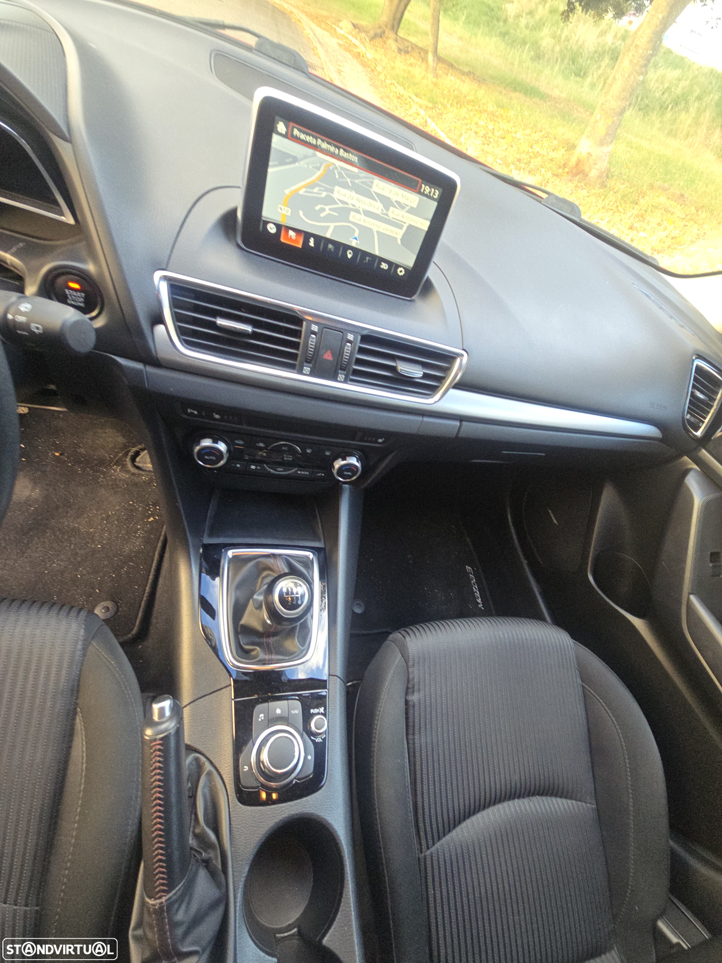 Mazda 3 1.5 Sky-D Excellence Navi - 23