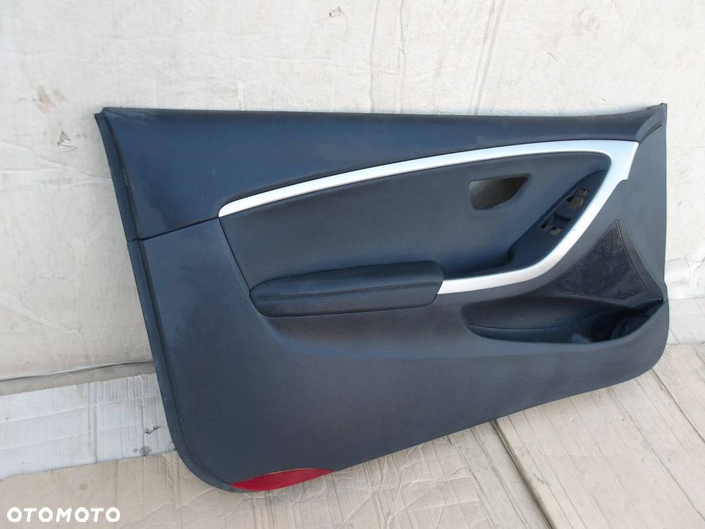 BOCZEK DRZWI LEWY HYUNDAI I30 II 3D - 1