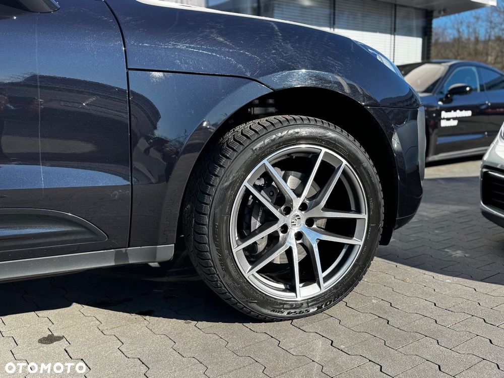 Porsche Macan Standard - 18