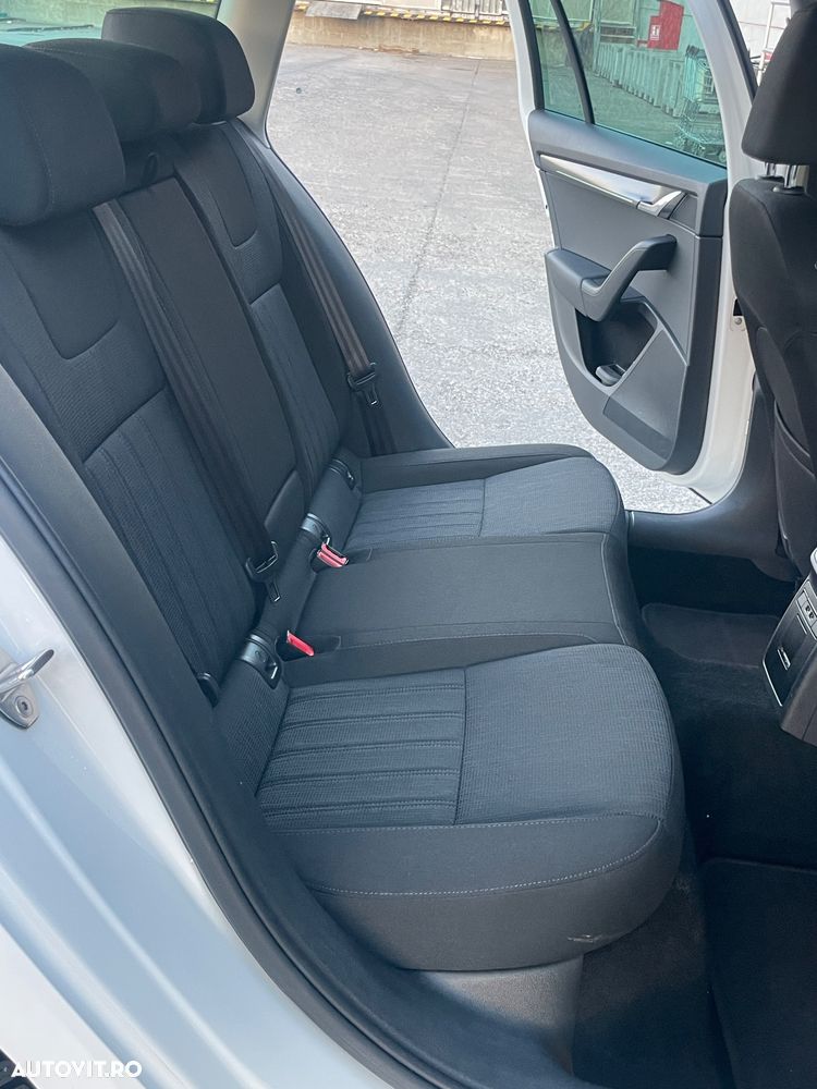 Skoda Octavia 2.0 TDI (Green tec) DSG Style - 7