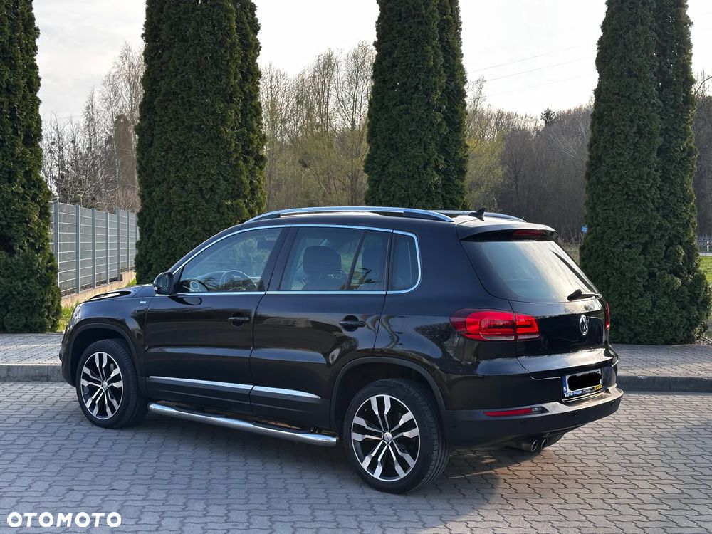 Volkswagen Tiguan 2.0 TDI DPF 4Motion BlueMotion Technology DSG Cup Sport & Style - 24