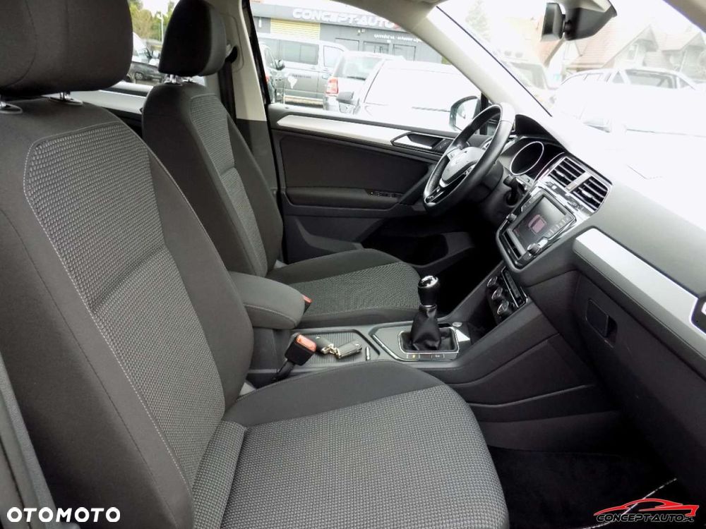 Volkswagen Tiguan - 23