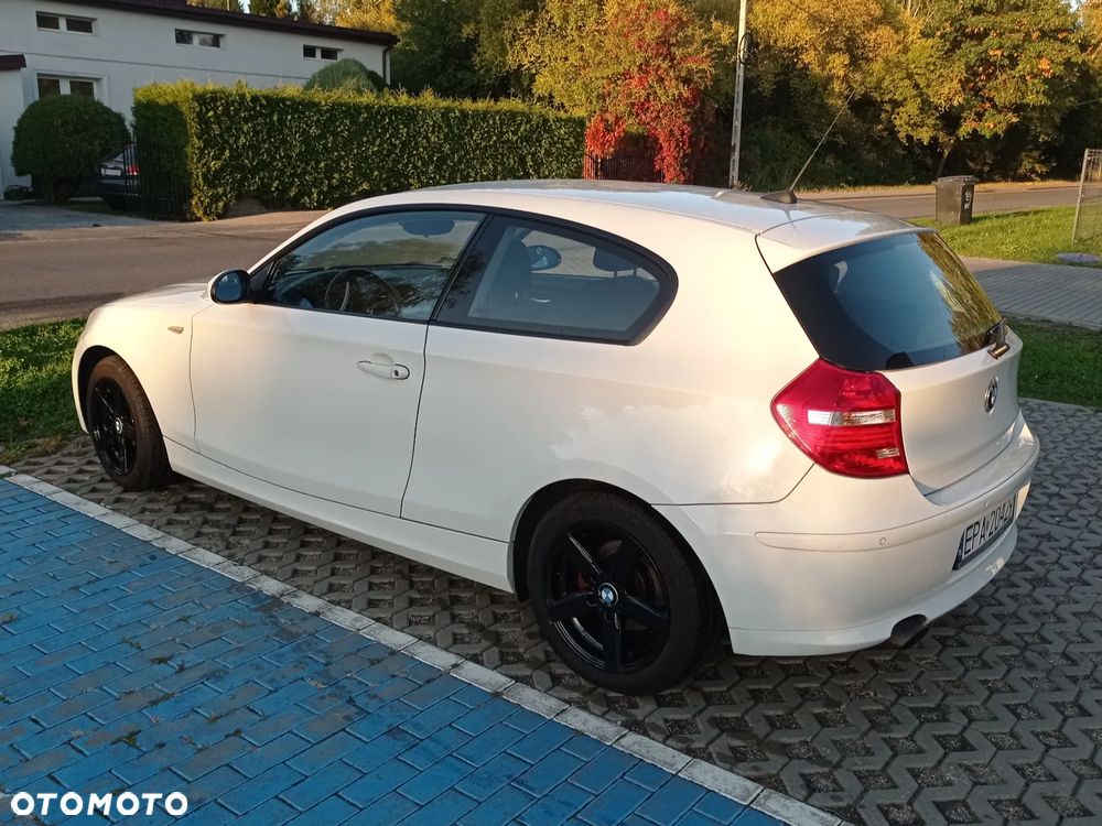 BMW Seria 1 116i - 12