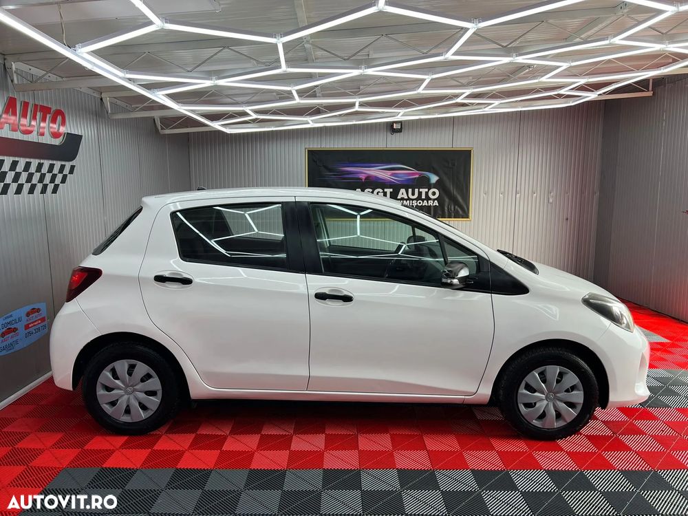 Toyota Yaris 1.0 VVT-i - 21